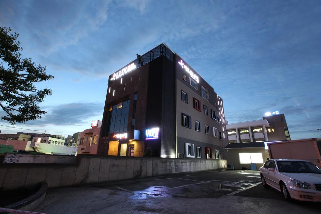 Jeju Lux Hotel Ojo-ri Exterior foto